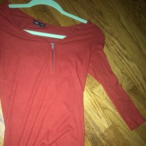 quarter sleeve shirt with zipper